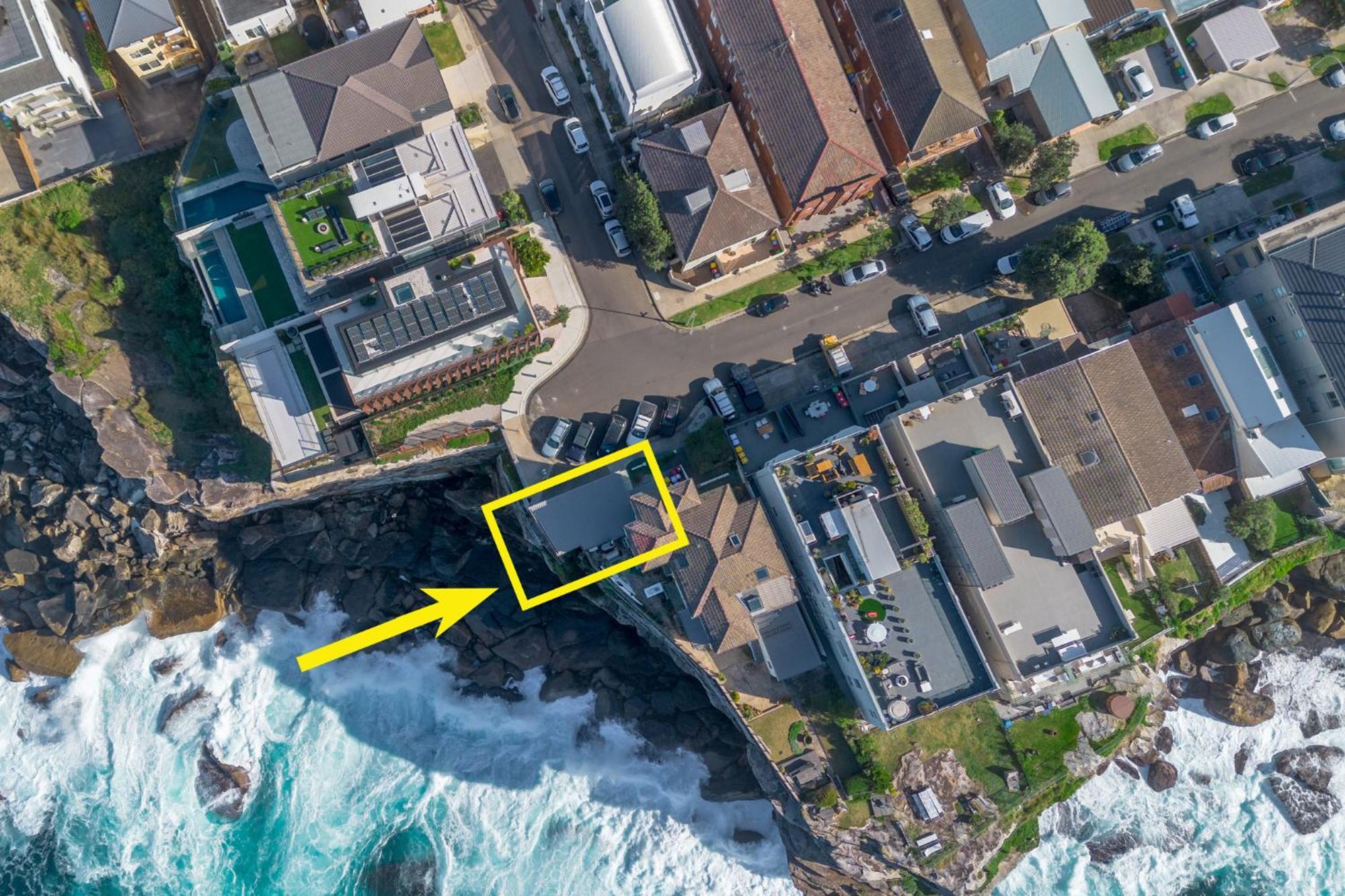 Cliffside: Bondi Apartment Sydney